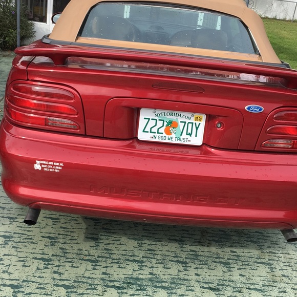 1995 mustang convertible 5speed 5.0 1.10.000 miles - Picture 1 of 4
